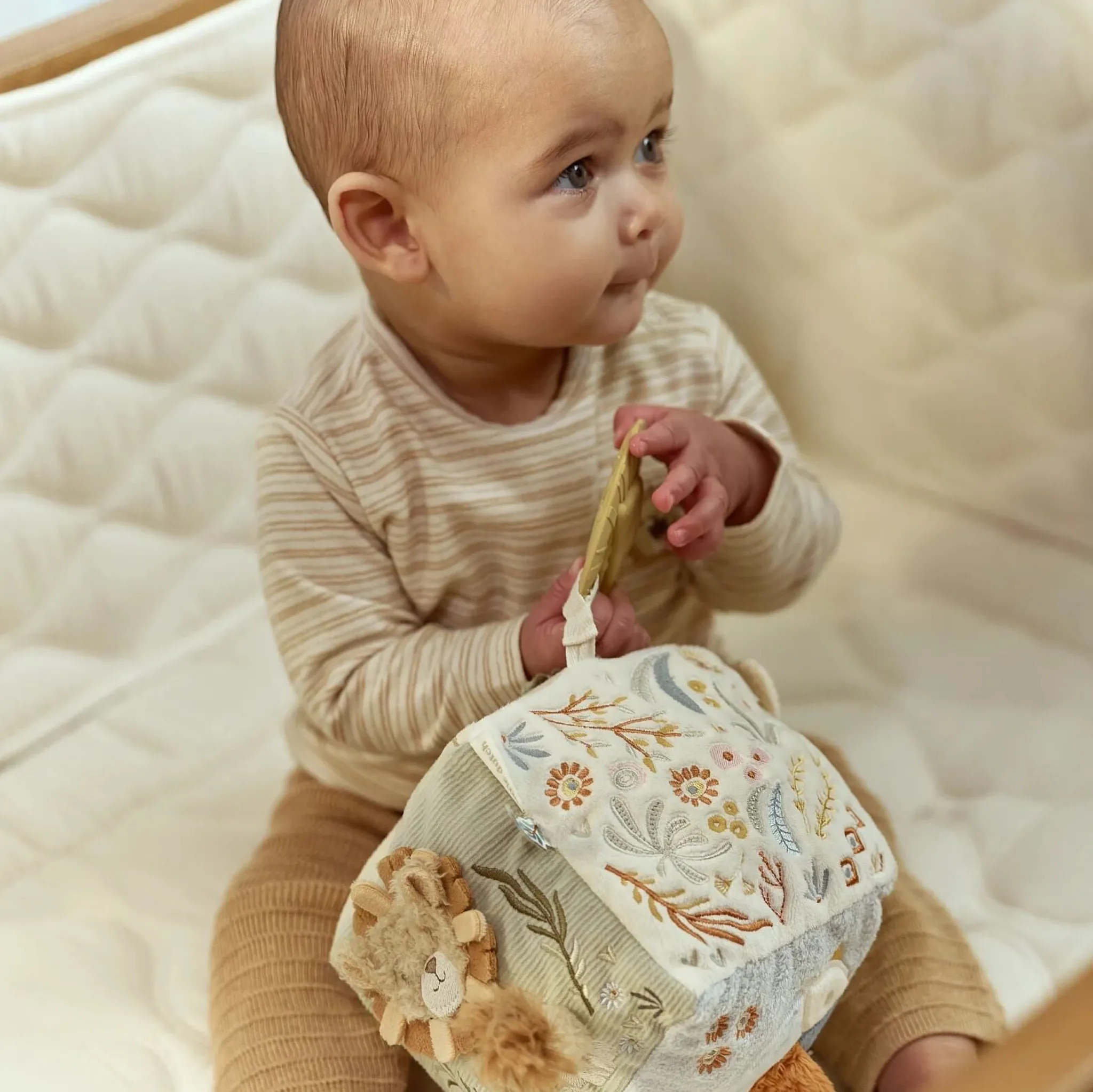 Little Dutch Activity cube Discount