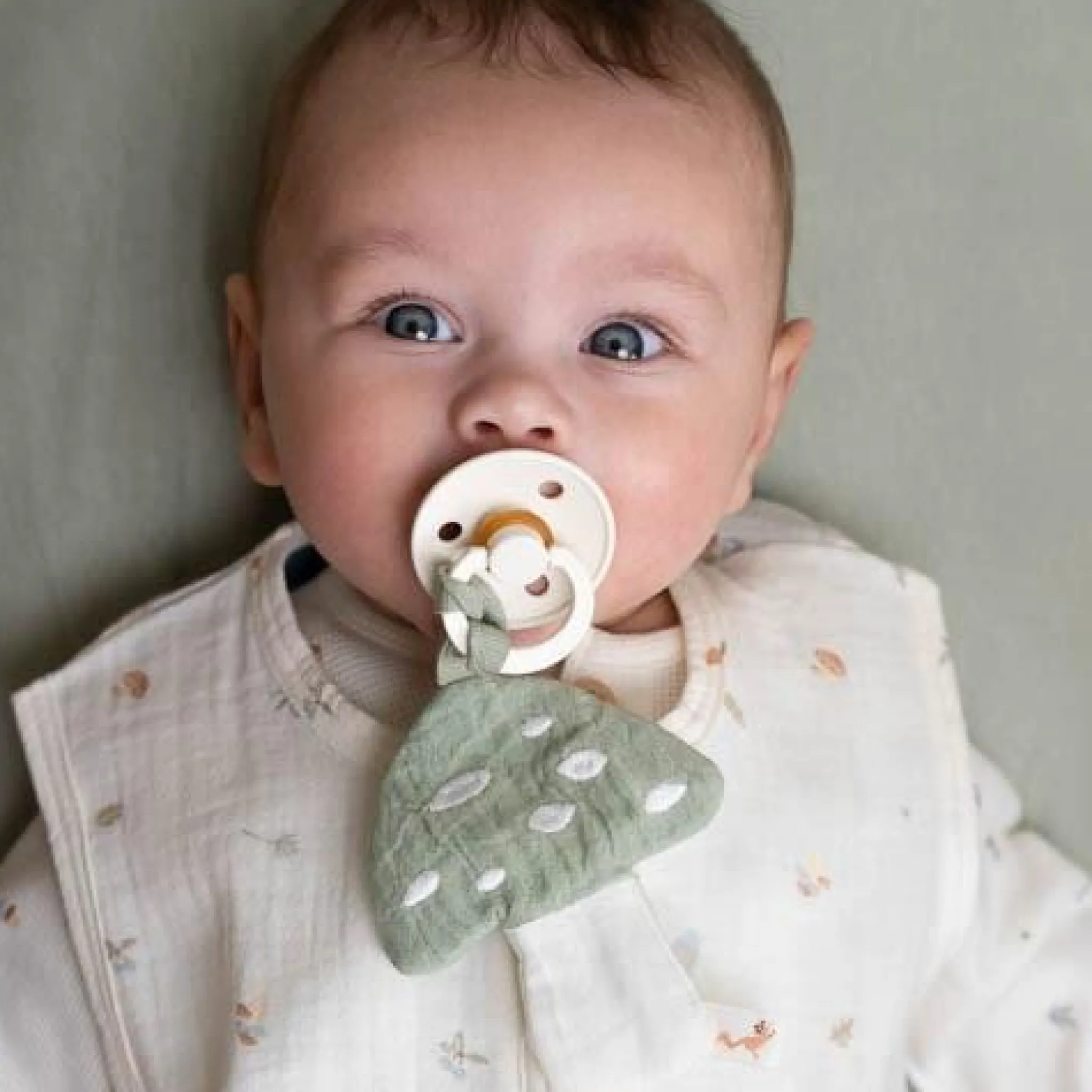 Little Dutch Crib fitted sheet - Green - Essentials Best