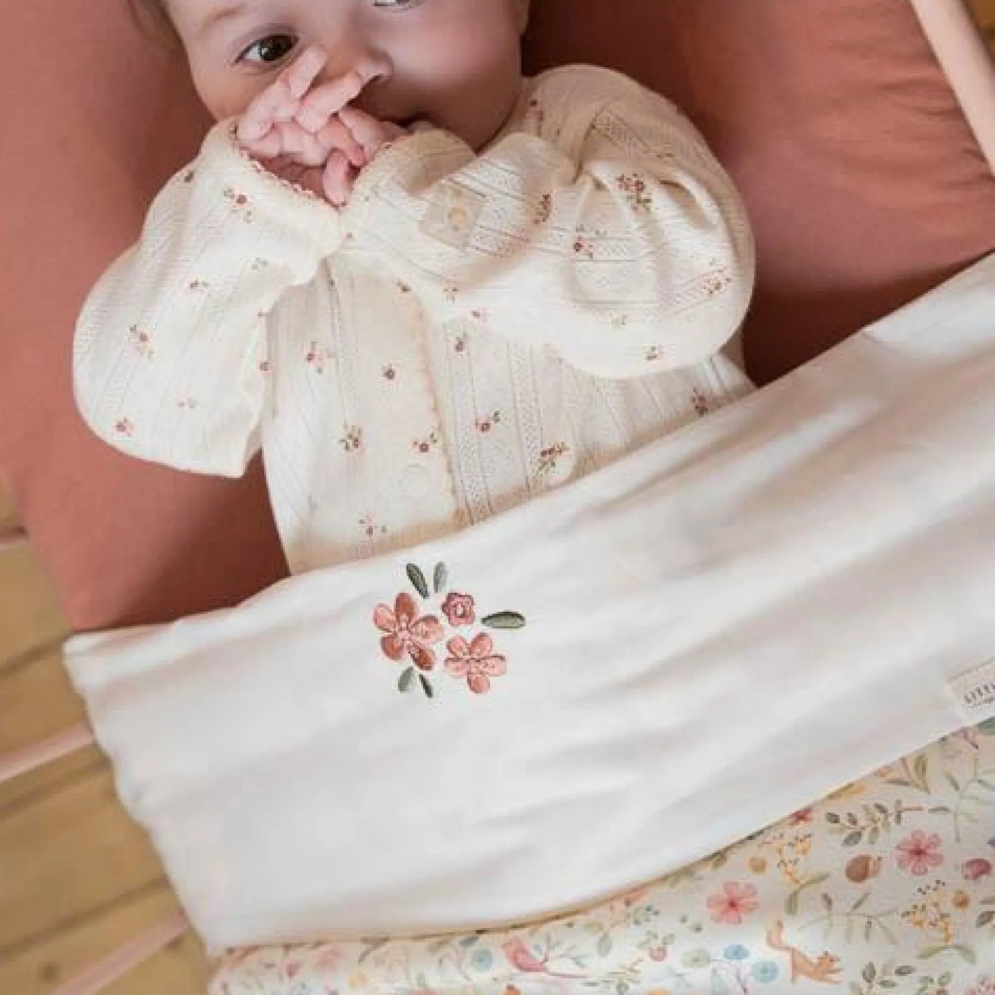 Little Dutch Crib Sheet - White - Fairy Garden - Fairy Flowers Hot