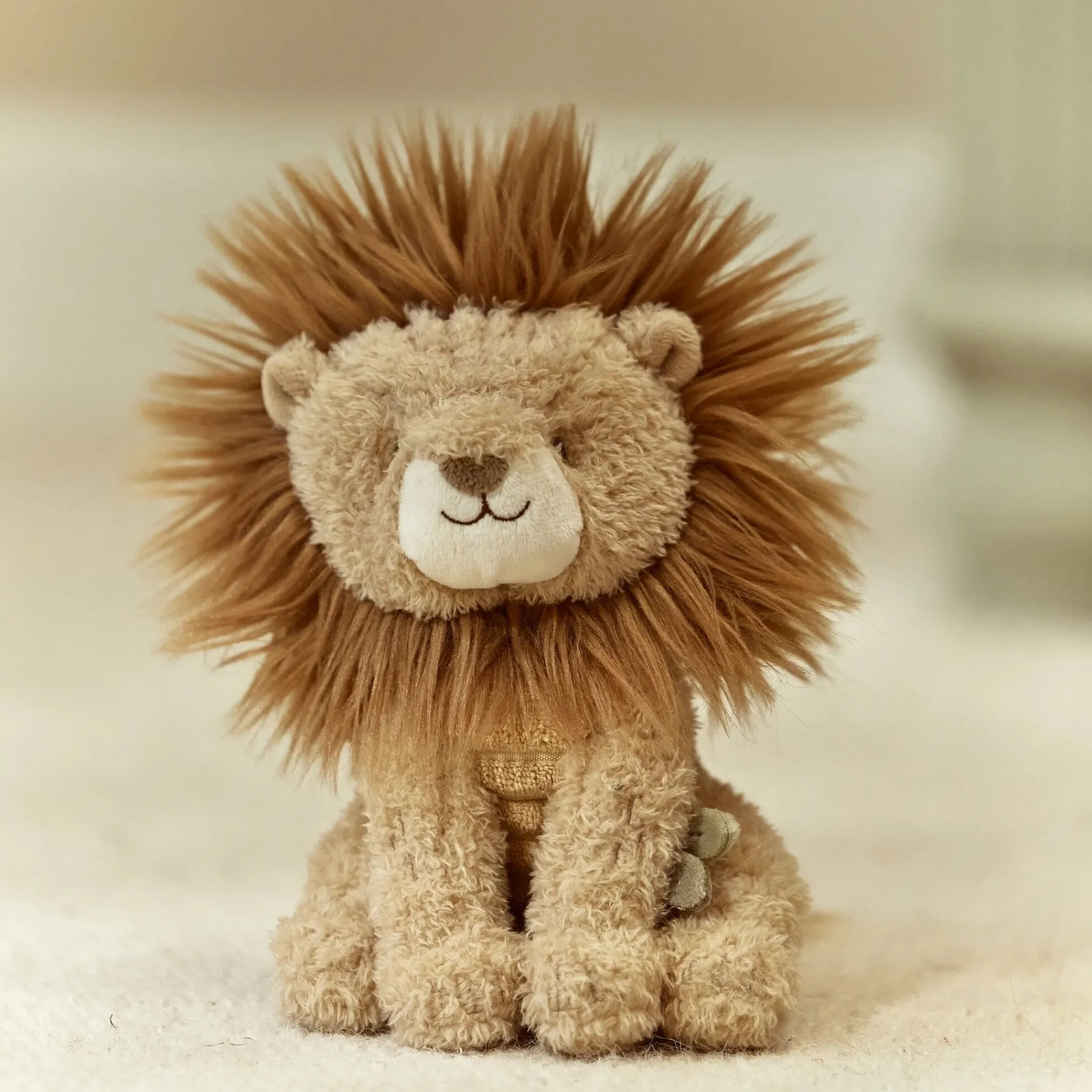 Little Dutch Cuddly toy Lion - Yellow - 17 cm Online