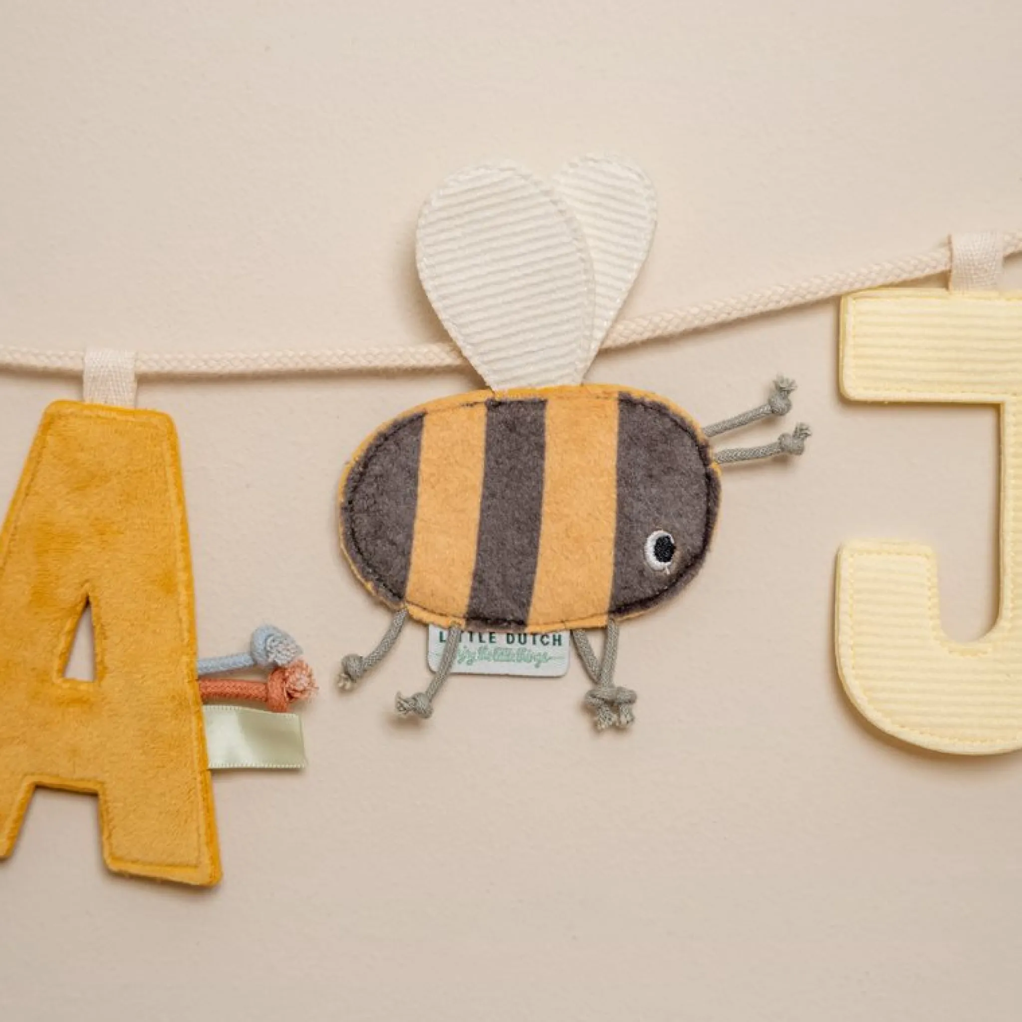 Little Dutch Garland element - Letter J New