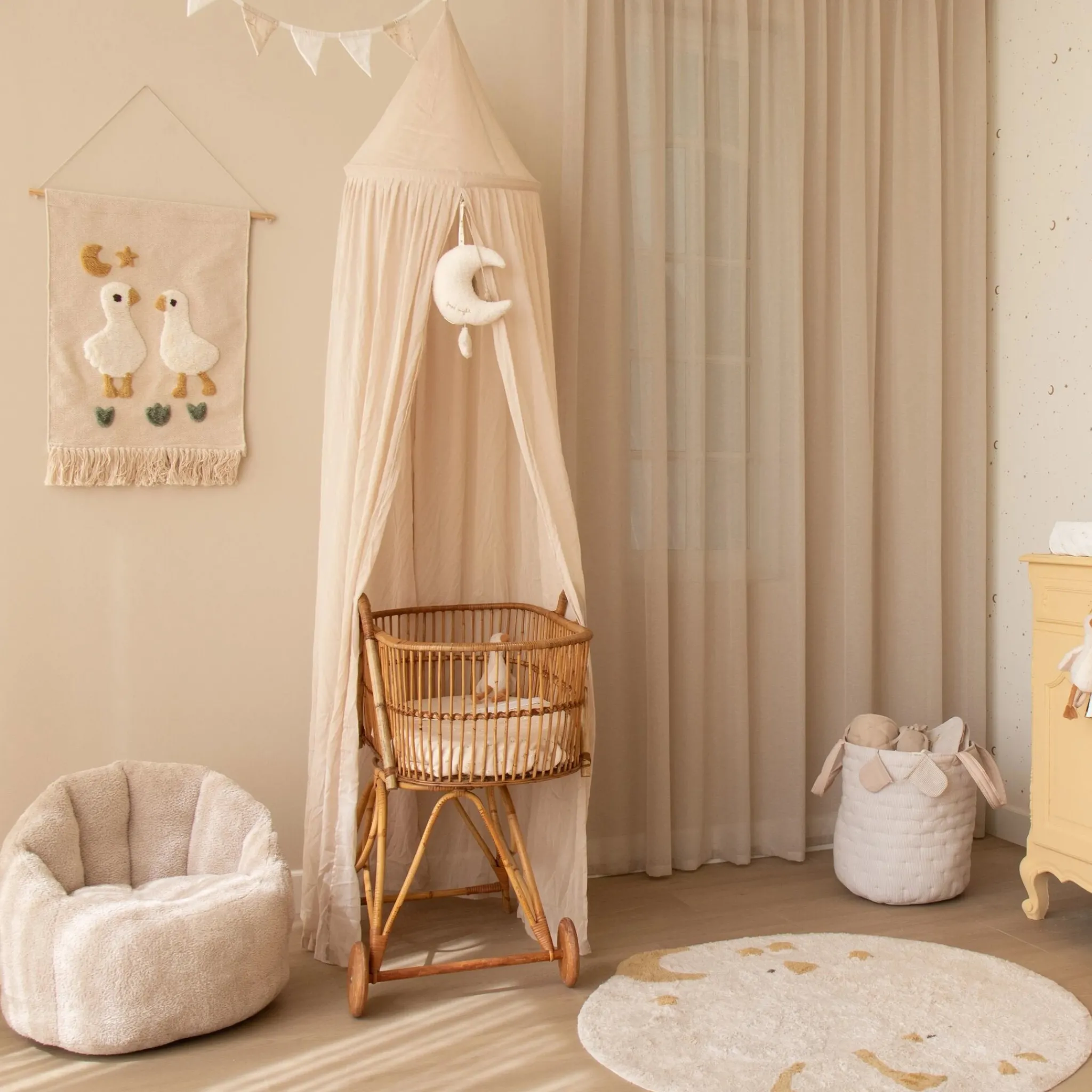 Little Dutch Garland with flags - Beige - Newborn Naturals - Little Goose Hot