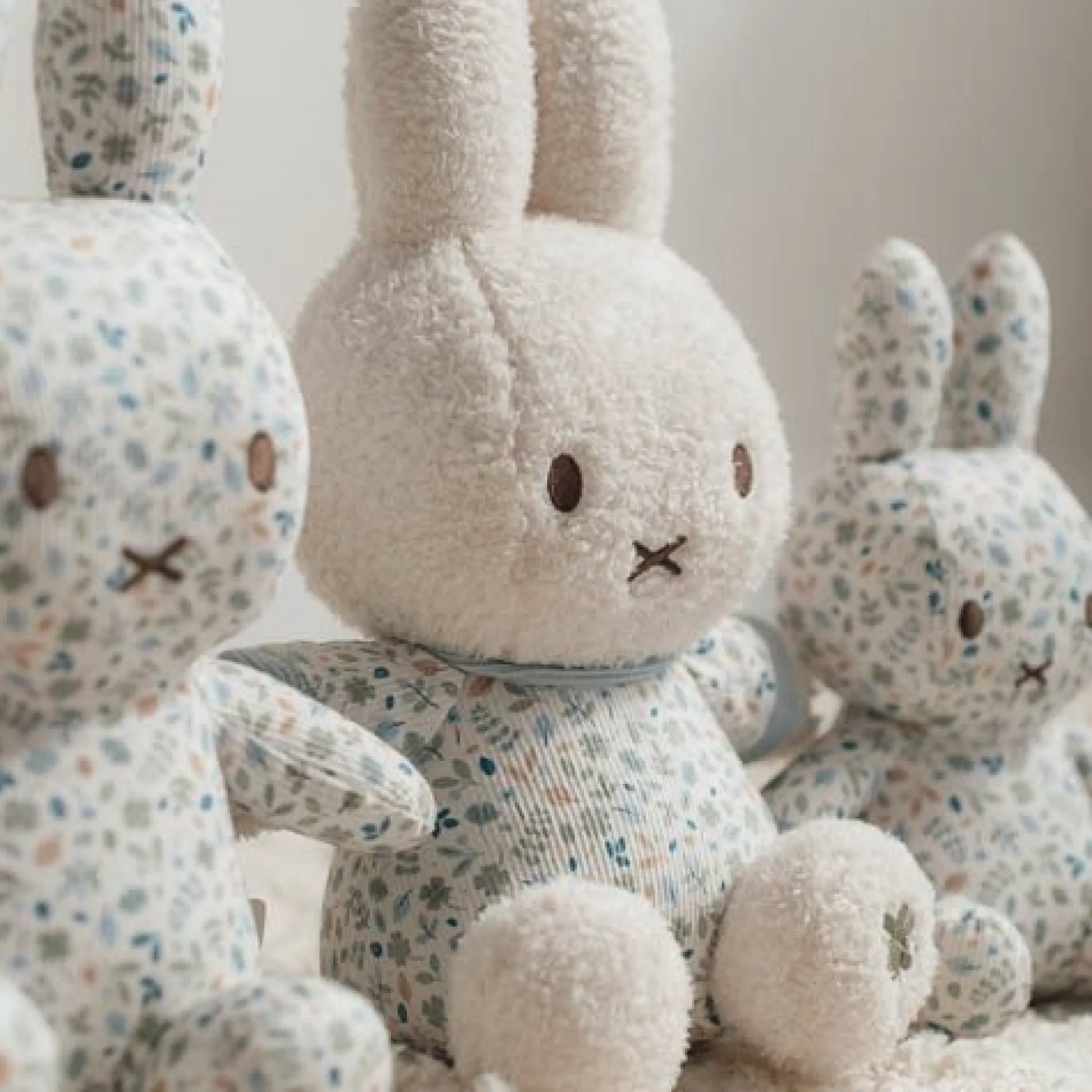 Little Dutch miffy cuddle all-over print 30 cm - Blue - Lucky Leaves Sale