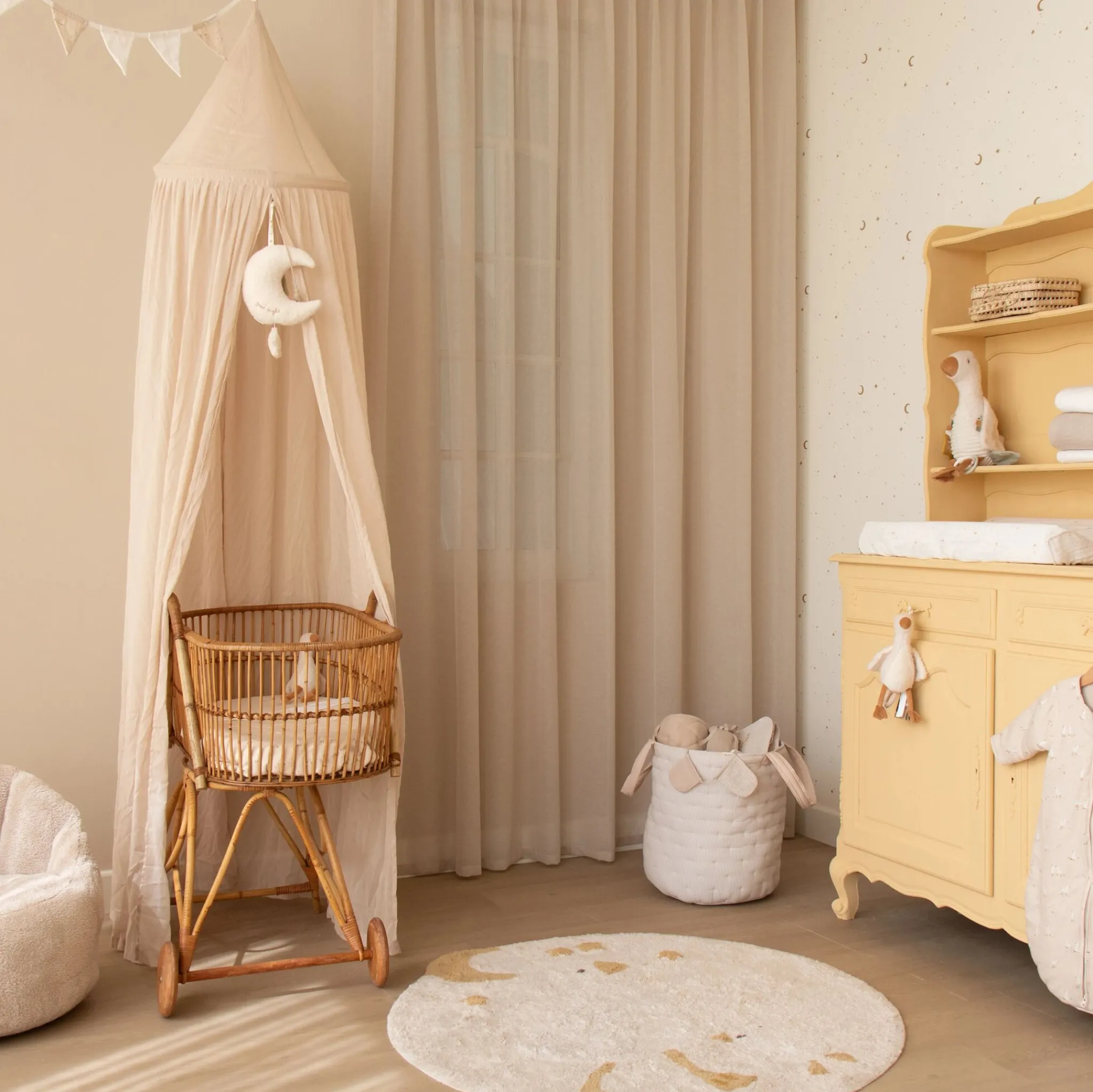 Little Dutch Rug round - White - Newborn Naturals - Little Goose Clearance