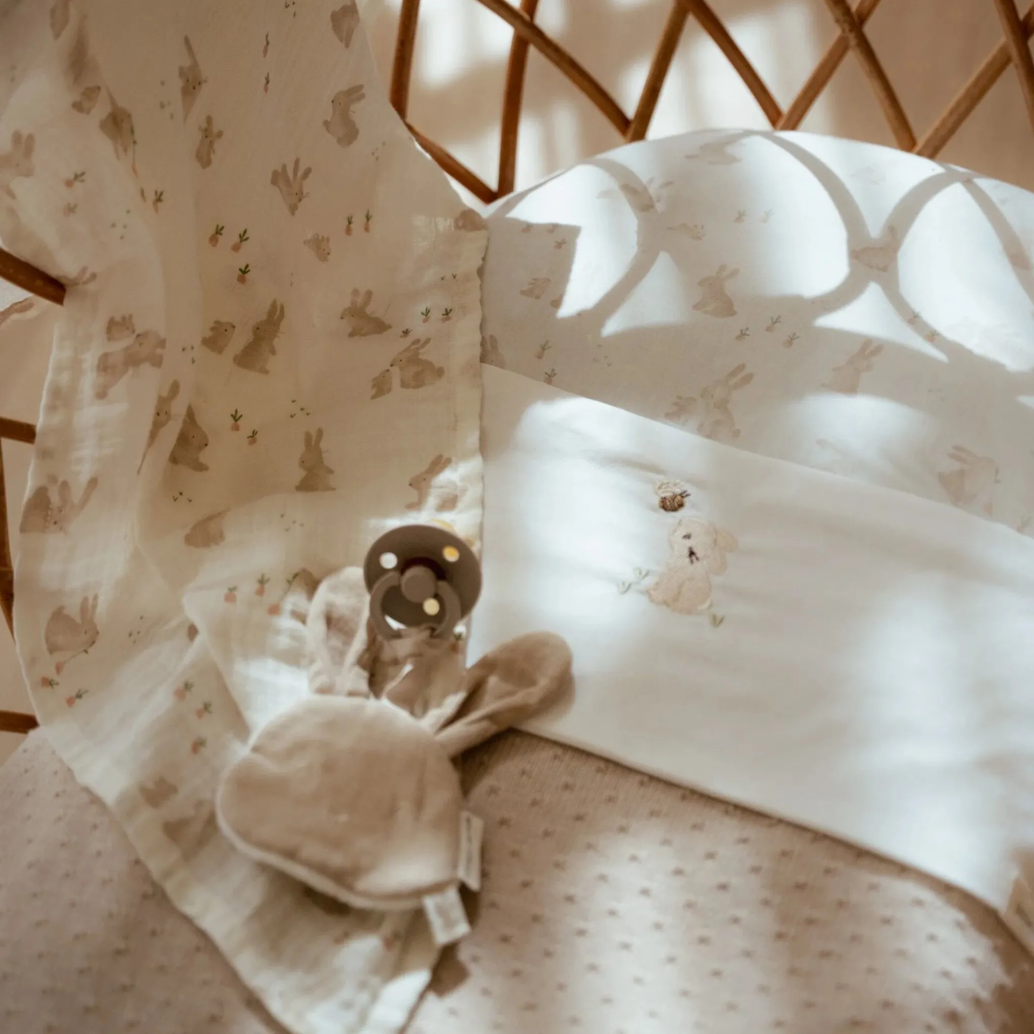 Little Dutch Sheet - White - Newborn Naturals - Baby Bunny Clearance