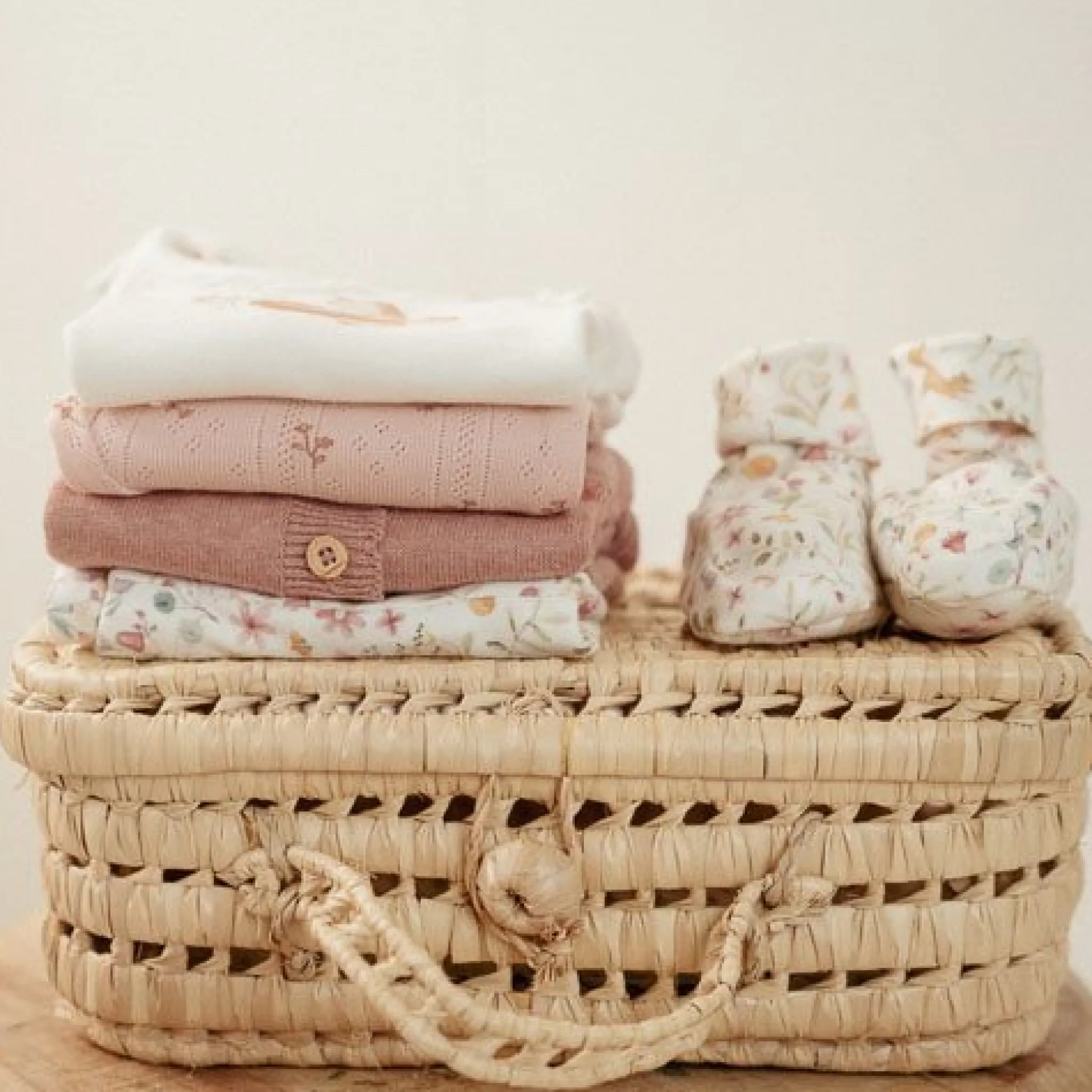 Little Dutch Slippers - White - Fairy Garden Sale