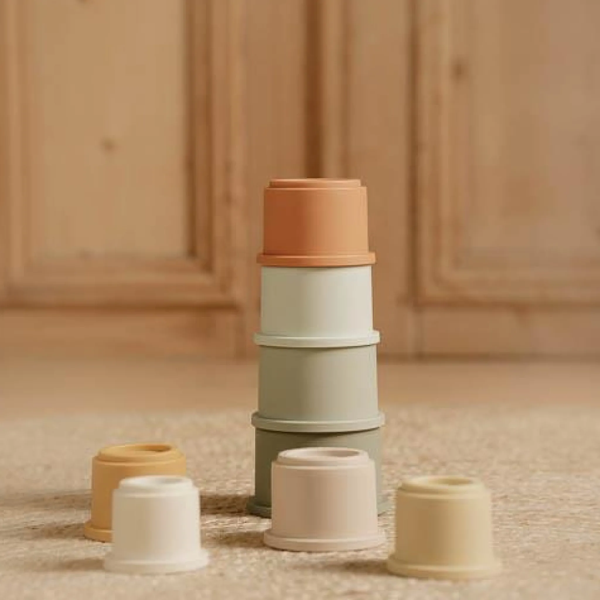 Little Dutch Stacking cups - Multicolored - Essentials Online