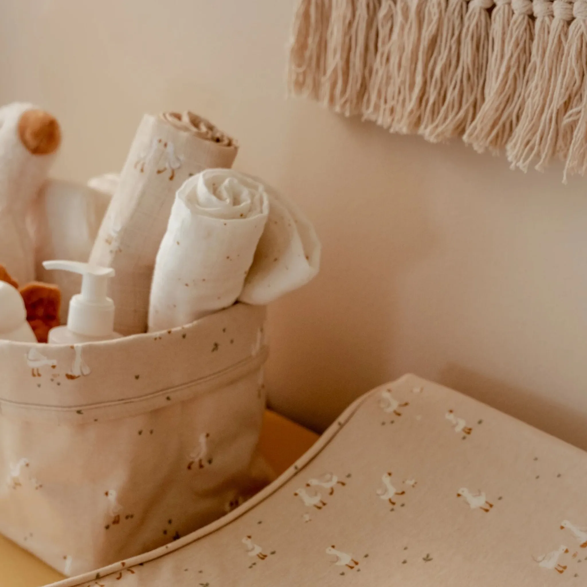 Little Dutch Swaddle - Beige - Newborn Naturals - Little Goose Hot