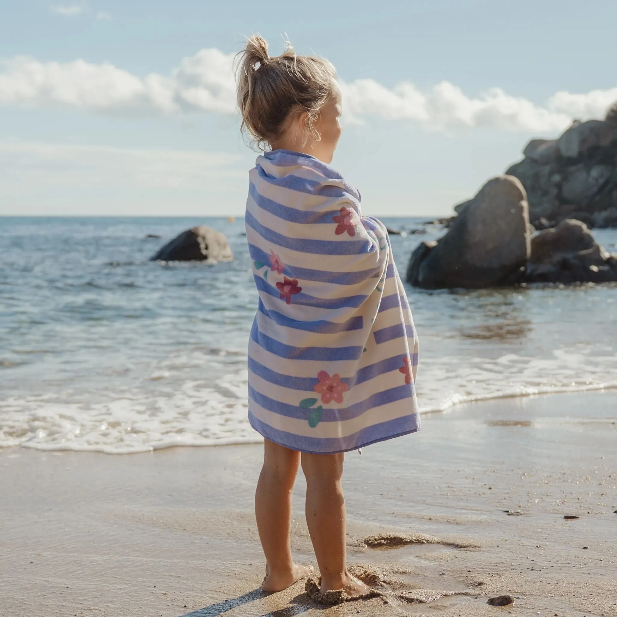 Little Dutch Swim Coll. 26 Beach towel Dreamy Purple stripe - 60cm X 120cm Outlet