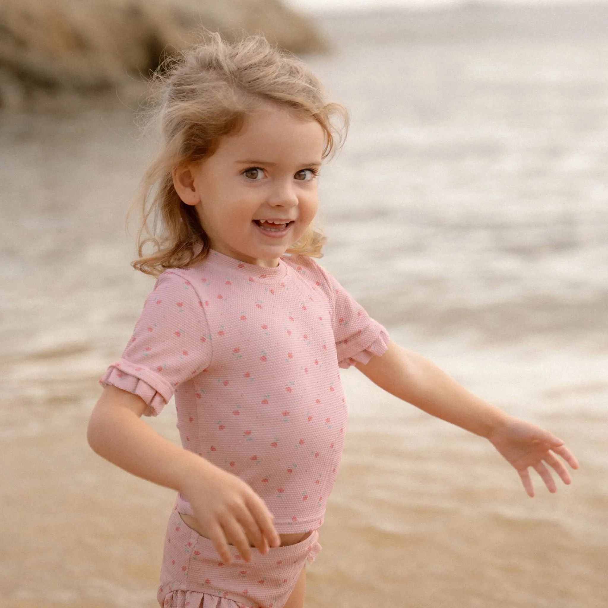 Little Dutch Swim shirt short sleeve - Light pink - Sunny Flowers Sale