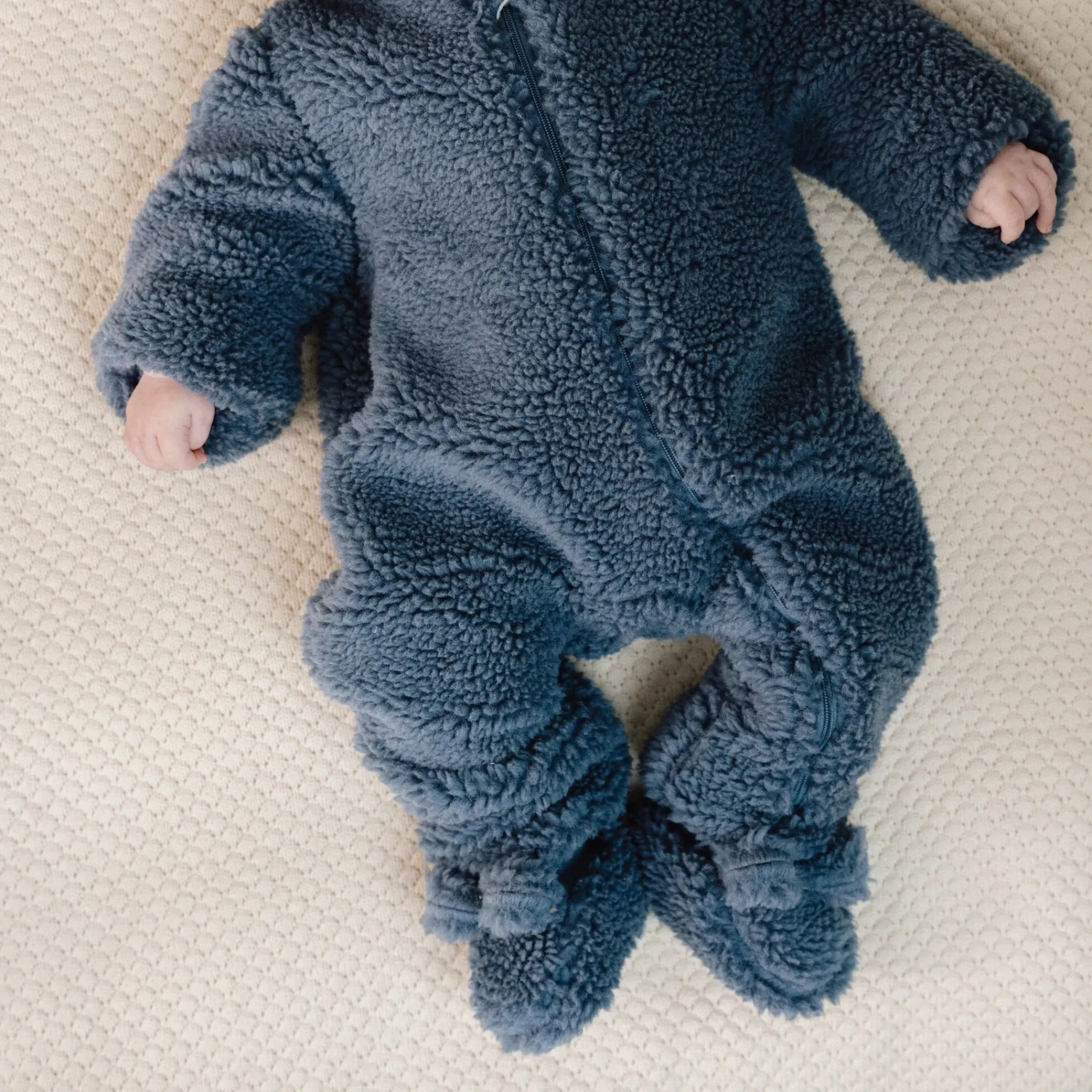 Little Dutch Teddy slippers - Blue - Newborn Naturals Hot