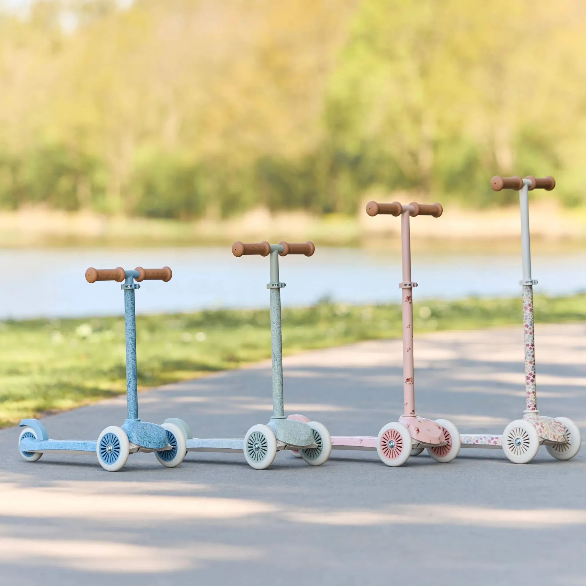 Little Dutch 3 wheel scooter - Blue Best