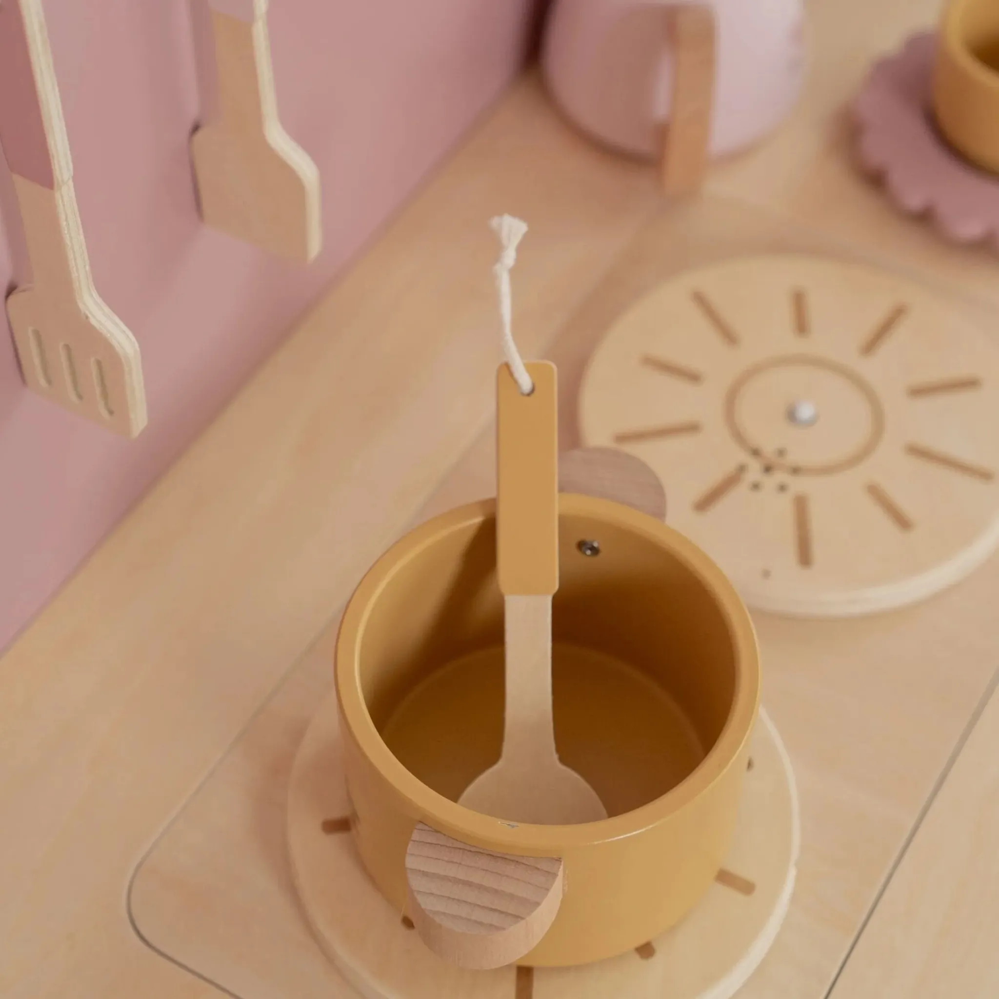 Little Dutch Wooden play kitchen - Pink - Essentials Hot
