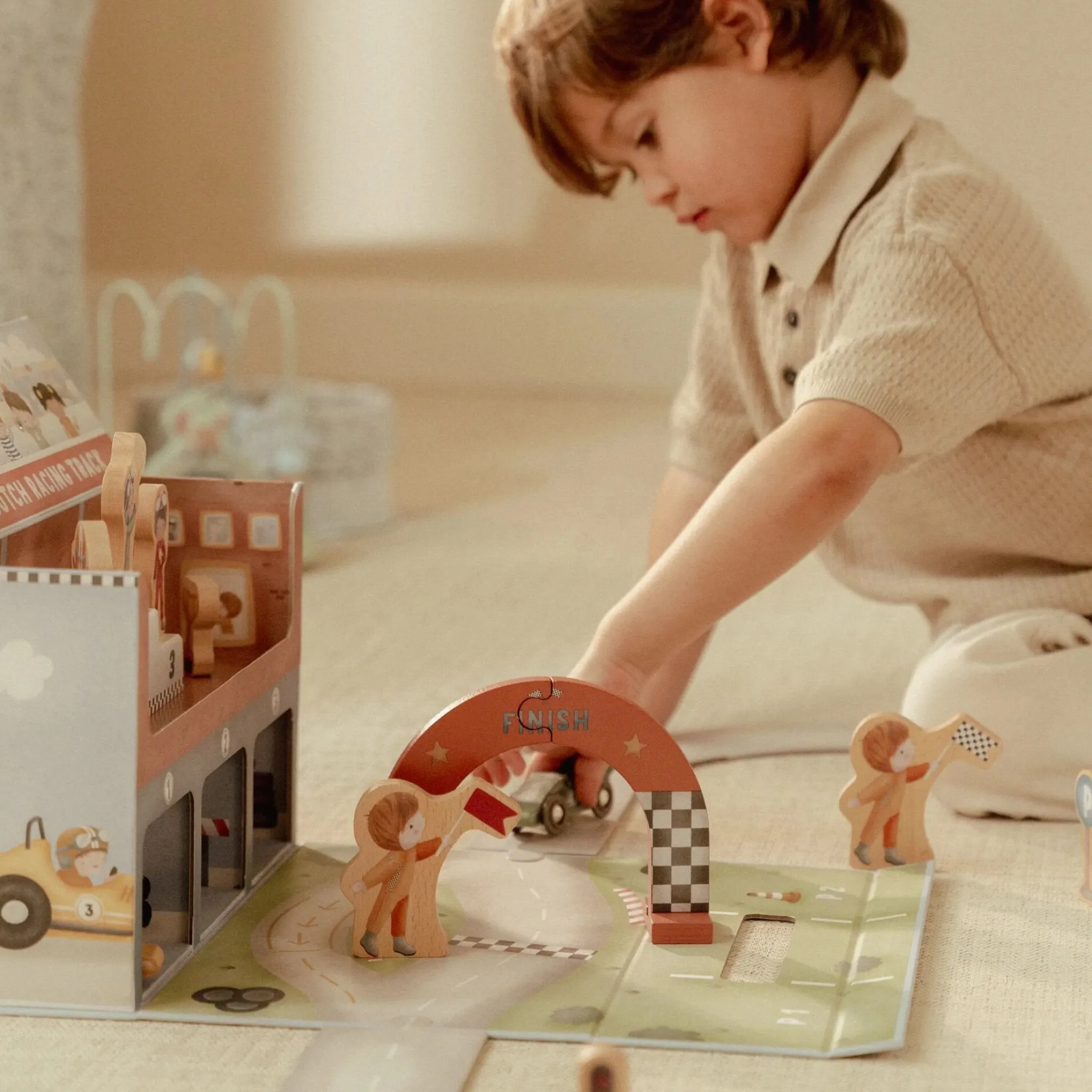 Little Dutch Wooden racetrack in play case – Multicolored – Essentials Discount